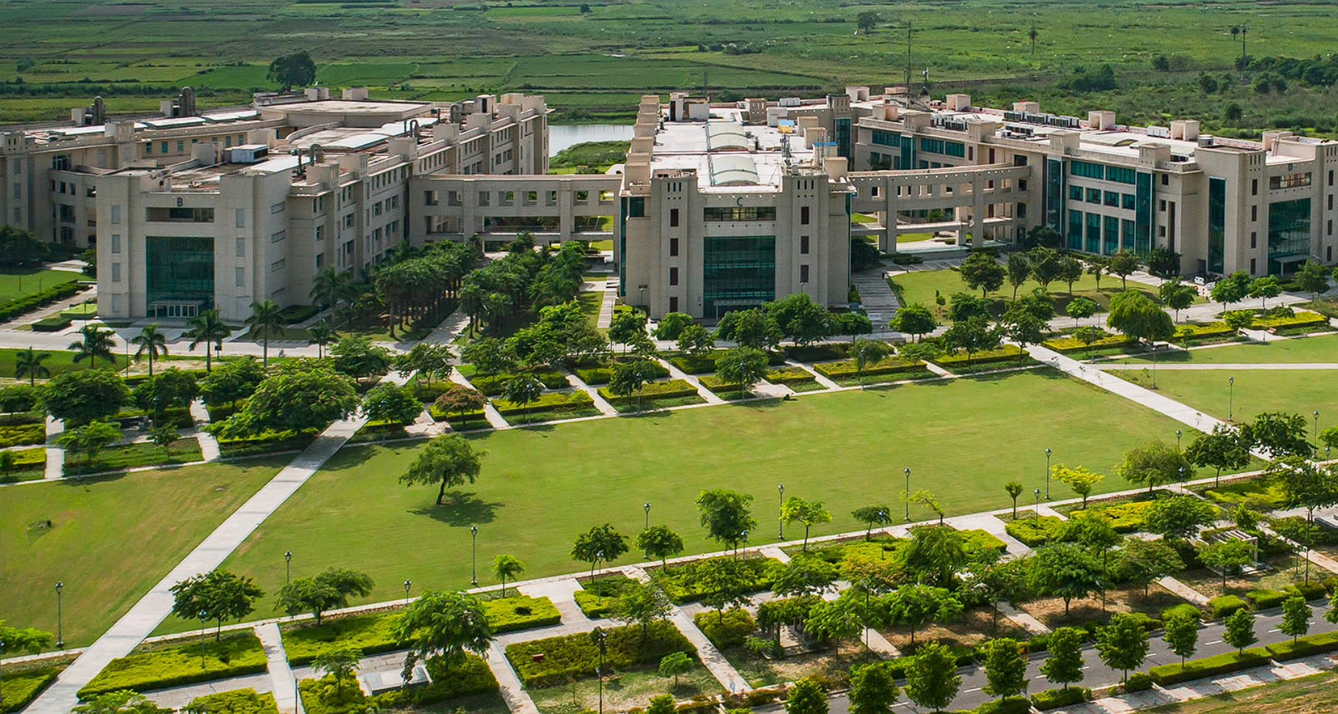 Shiv Nadar University